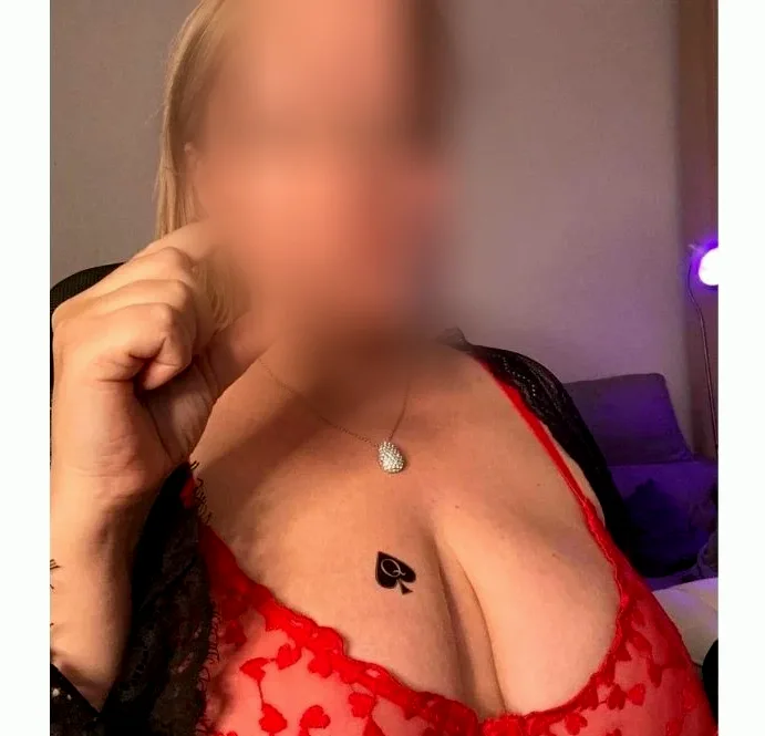 Carmela, 39 anni