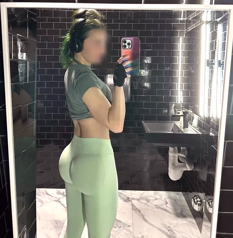 Nawal, 24 anni